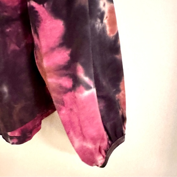 Umgee Tie Dyed Sweatshirt with Puffed Sleeves Size Medium - Picture 7 of 8